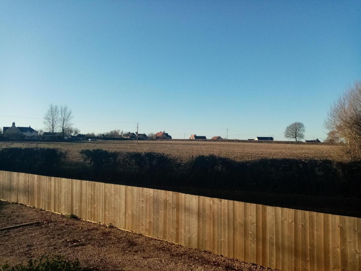 Yew Tree View Luxury Shepherd'S Hut Sturminster Newton Exterior foto